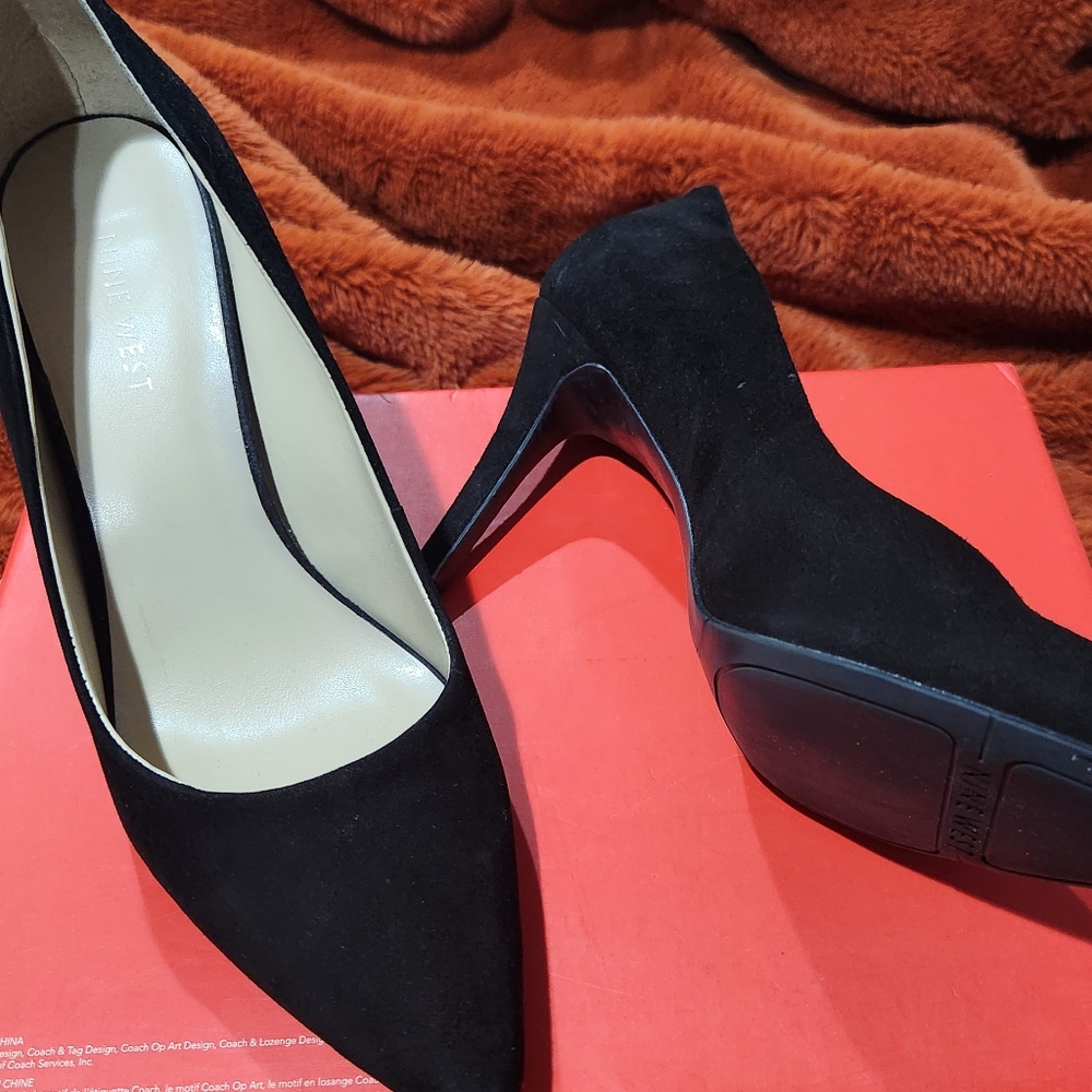 Nine West Black Suede Heel